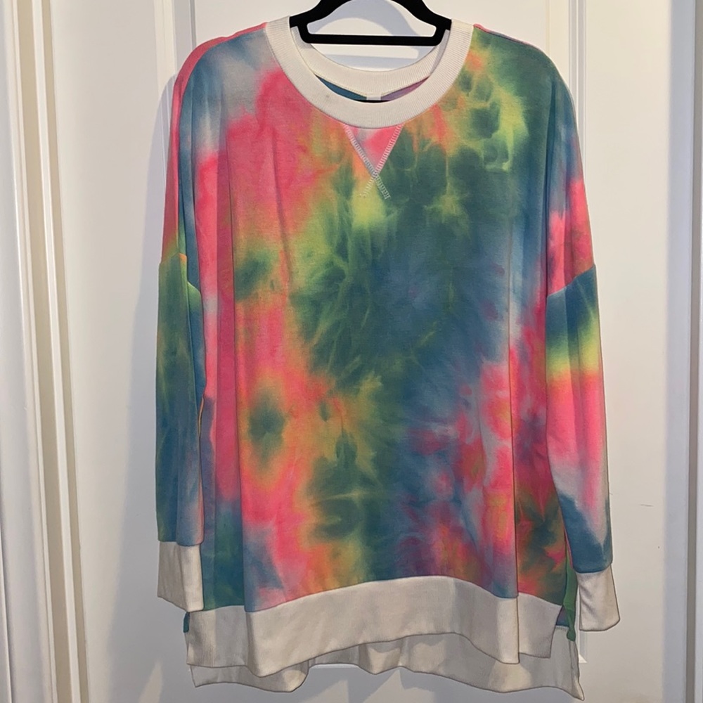 Honeyme. NWT. Large. Neon Tie Dye White Trim. Weekender. Lightweight